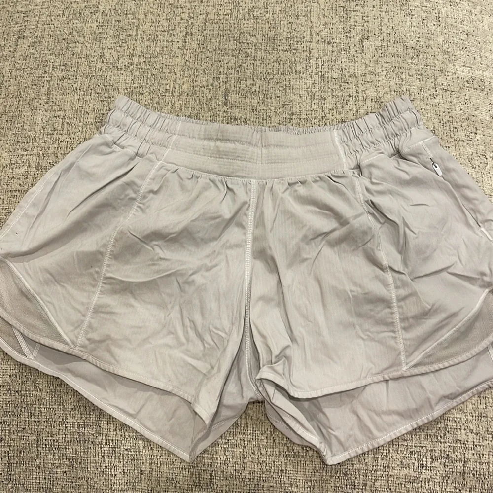 Lululemon athletic shorts. Size 6. Light grey - Picture 2 of 3